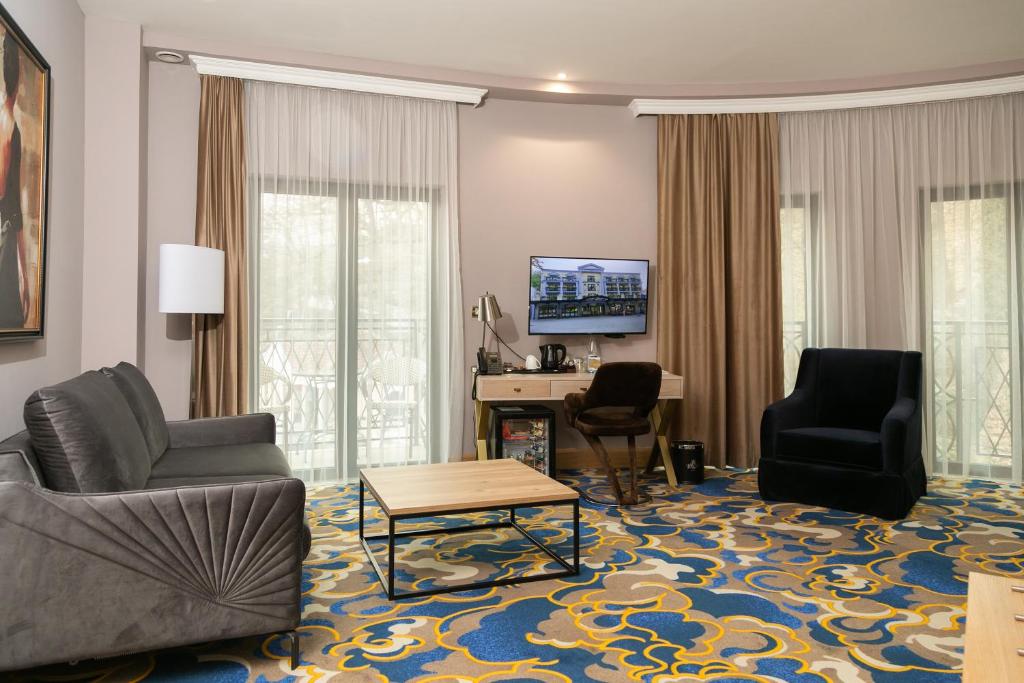 TV i/ili multimedijalni sistem u objektu A Hoteli - Hotel Park