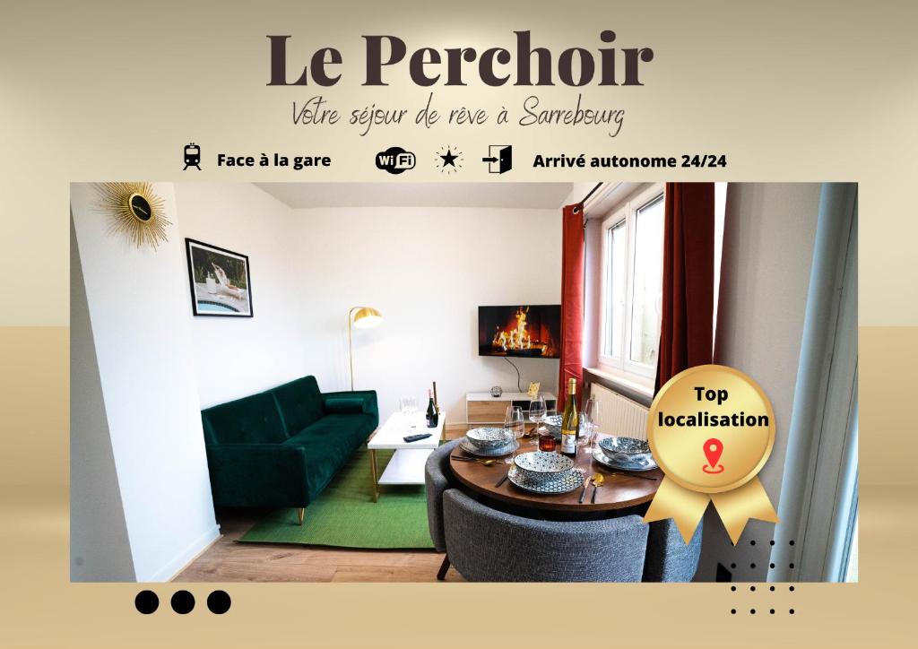 catálogo de una sala de estar con mesa y sofá en Le Perchoir - WIFI - Gare - Proche tous commerces, en Sarrebourg