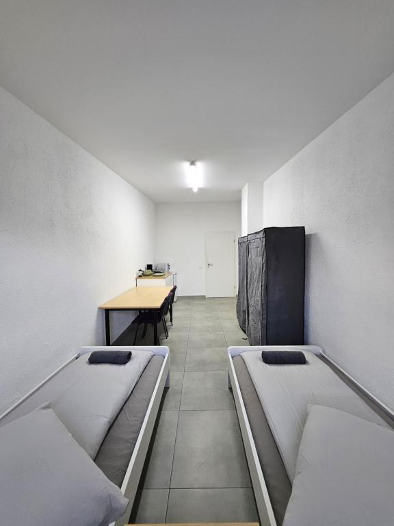 Mieterlux Frankfurt Heusenstamm - Camera Doppia Con Bagno In Comune