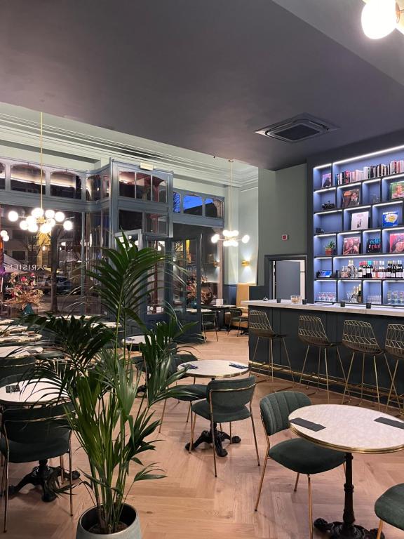 Hotel Le Parisien - Resim 1