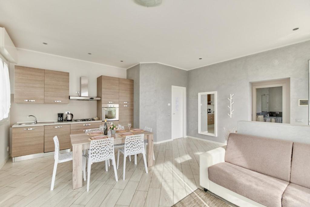 A kitchen or kitchenette at App. Mimosa Minerva Holiday Home