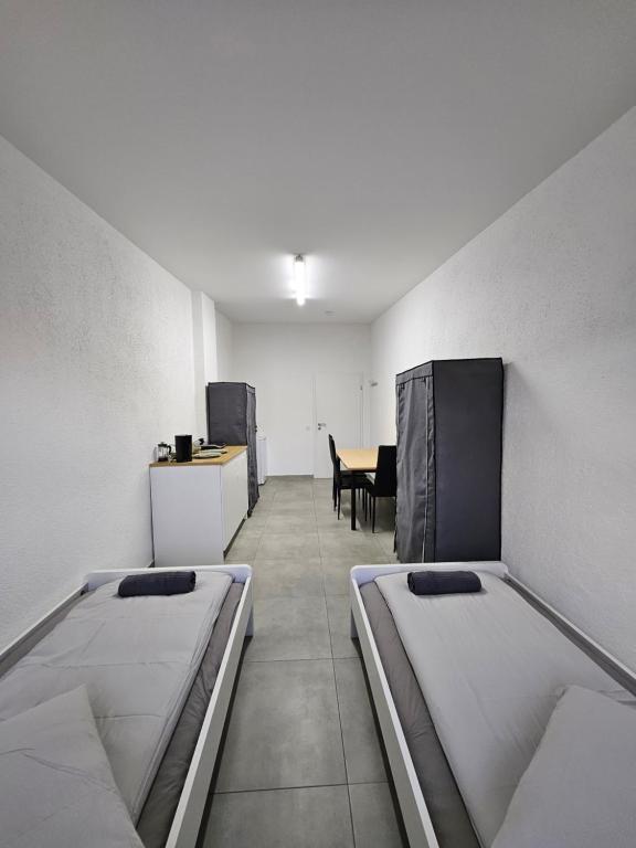 Mieterlux Frankfurt Heusenstamm - Camera Doppia Con Bagno In Comune