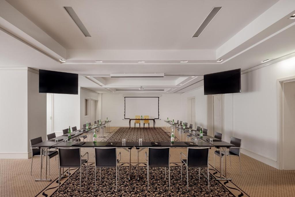The business area and/or conference room at Palace Catania | UNA Esperienze