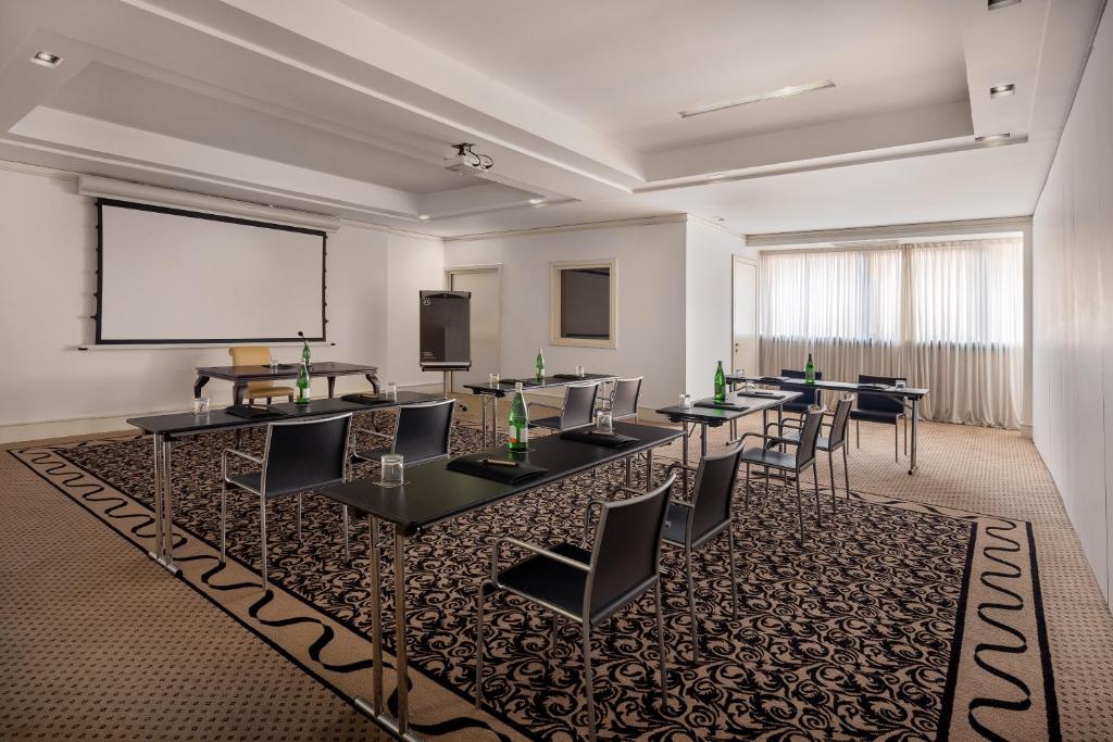 The business area and/or conference room at Palace Catania | UNA Esperienze