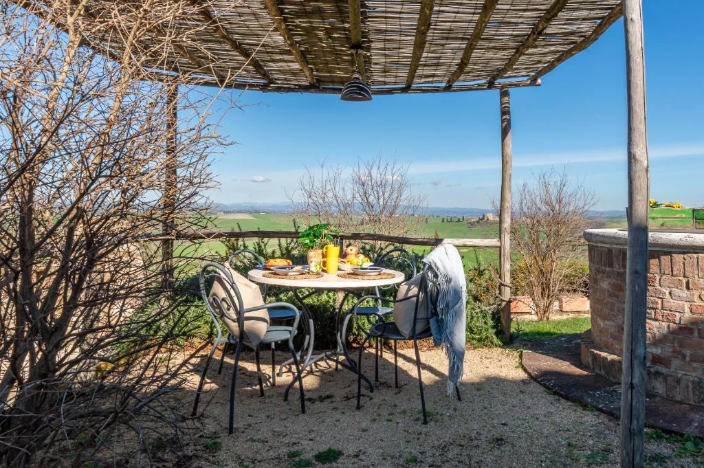 Zahrada ubytování Sunflower con vista su Siena