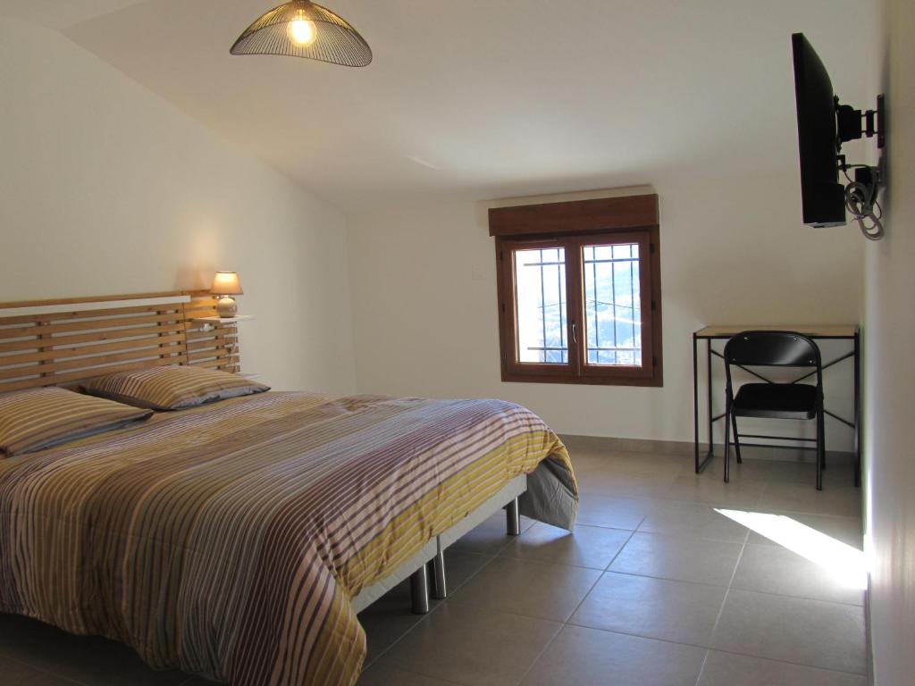 Lou Pitchot Maximénet - Double Room With Mountain View