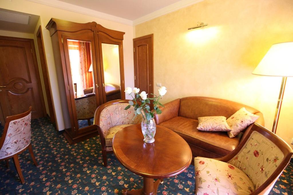 Amira Boutique Hotel Hévíz Wellness & Spa - Resim 12