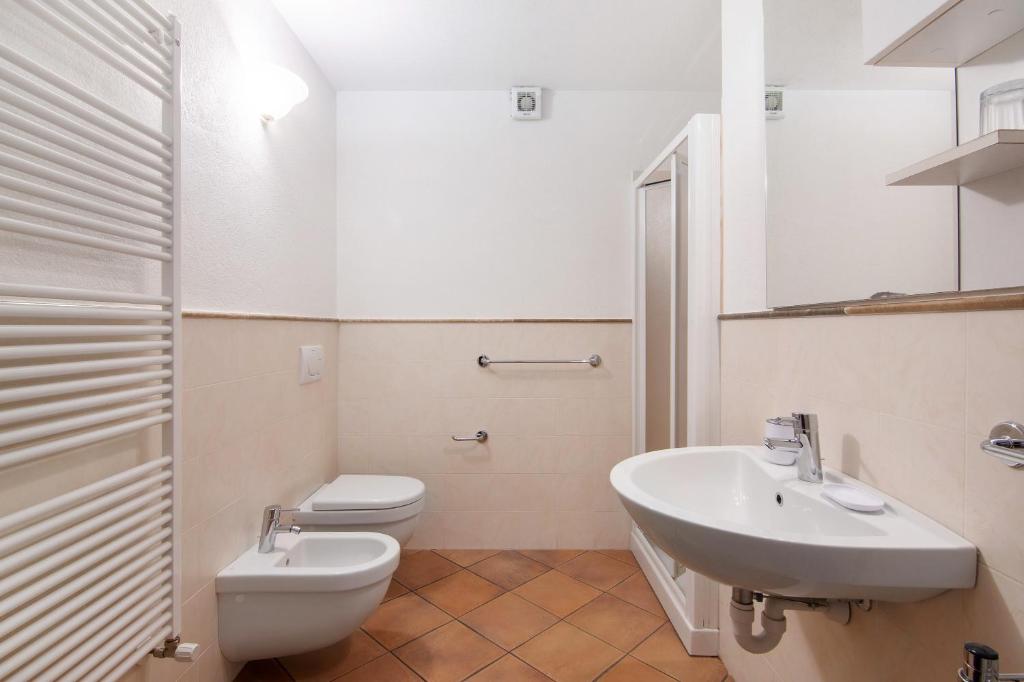 Koupelna v ubytování Residence Larice Bianco App n5