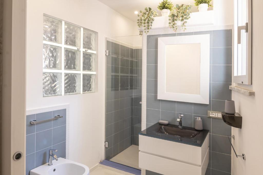 Koupelna v ubytování Gheba Suites