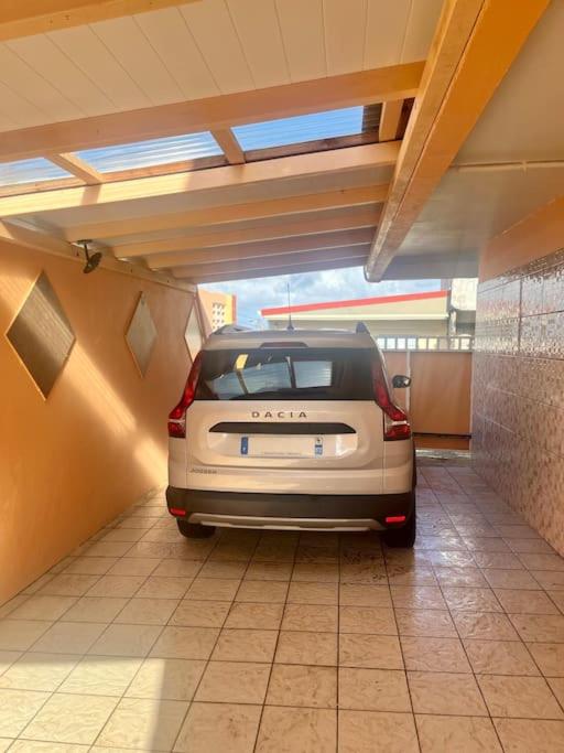Foto sihtkohas Sainte-Marie asuva majutusasutuse Villa 4 ch 140 m2 avec vue sur mer et le tombolo galeriist