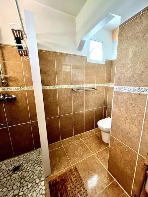 Vannituba majutusasutuses Villa 4 ch 140 m2 avec vue sur mer et le tombolo