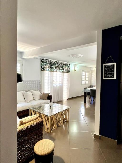 Köök või kööginurk majutusasutuses Villa 4 ch 140 m2 avec vue sur mer et le tombolo