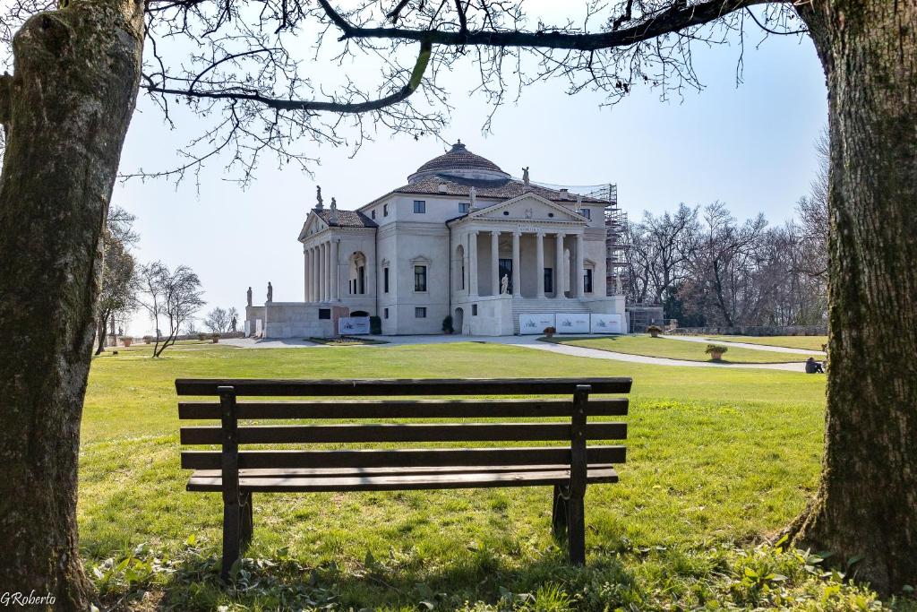 Ogród w obiekcie AppartamentoPalladio140