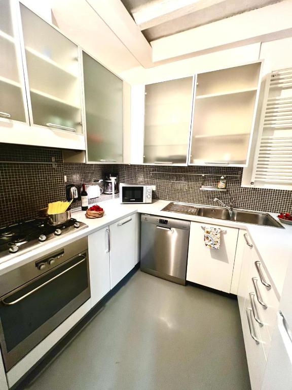 A kitchen or kitchenette at Agnolo