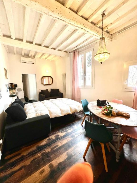 A bed or beds in a room at Agnolo