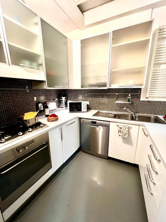A kitchen or kitchenette at Agnolo