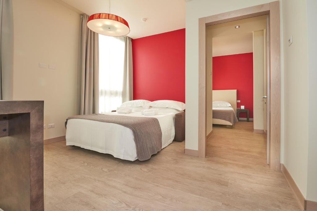 
One-Bedroom Apartment with Kitchen & Pool Access
