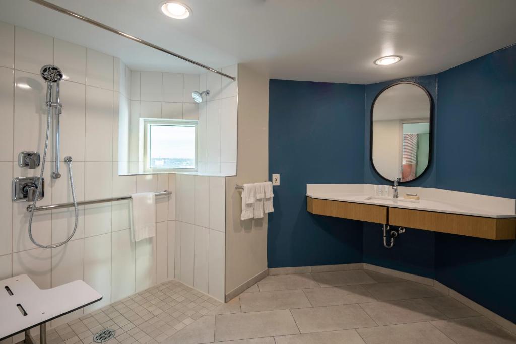 Hotel Landy Orlando Universal Blvd, a Tribute Portfolio Hotel - 