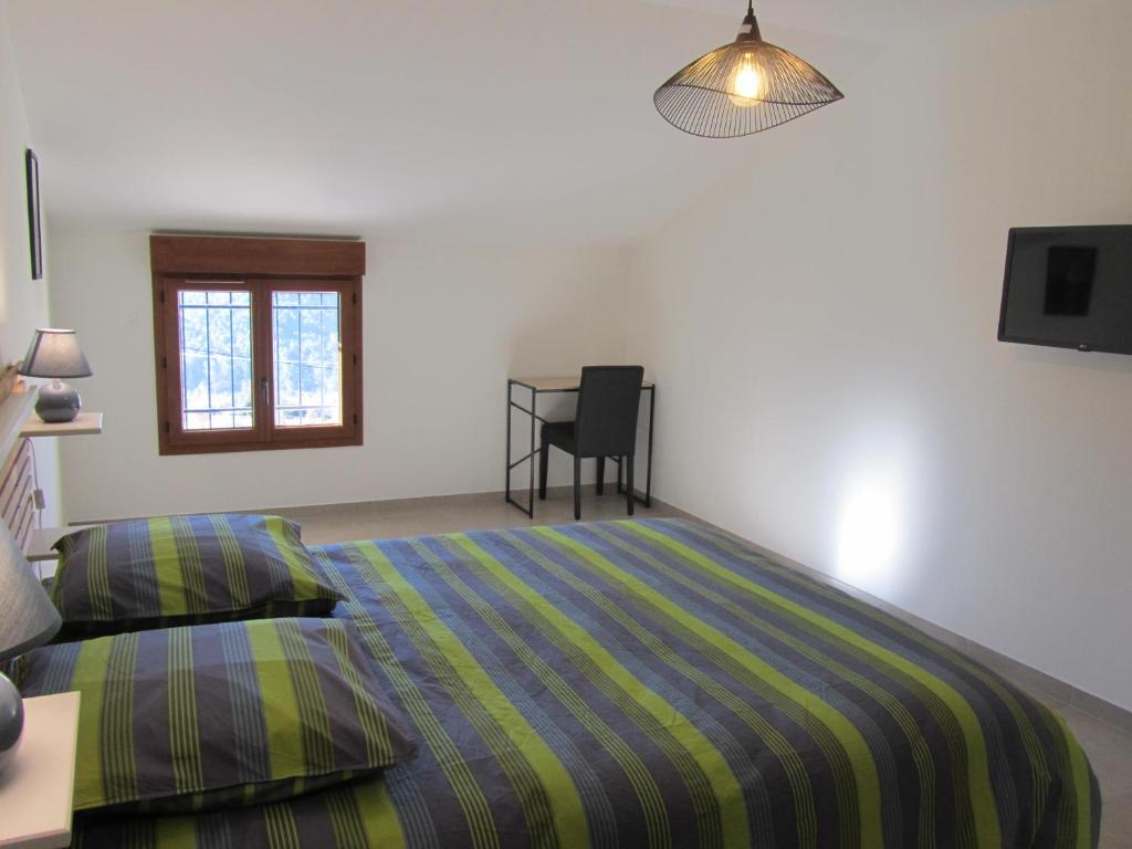 Lou Pitchot Maximénet - Double Room With Mountain View