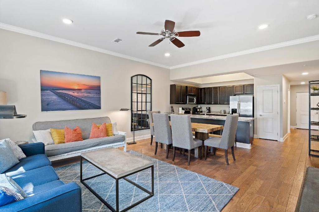 Кухня или мини-кухня в Oceanic Oasis
