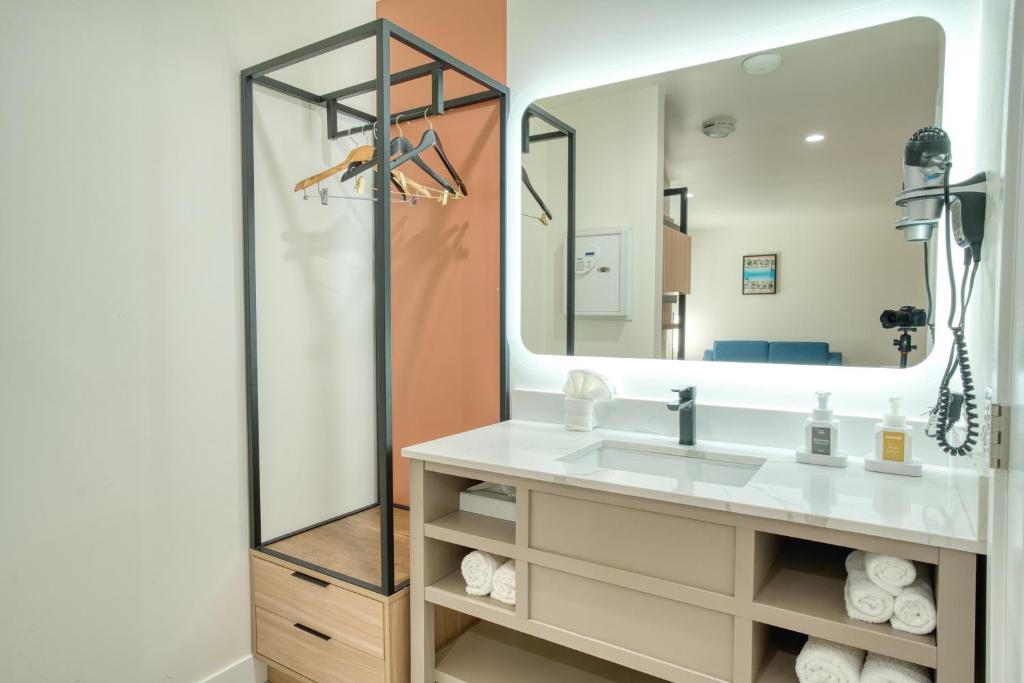 La Casa Inn photo