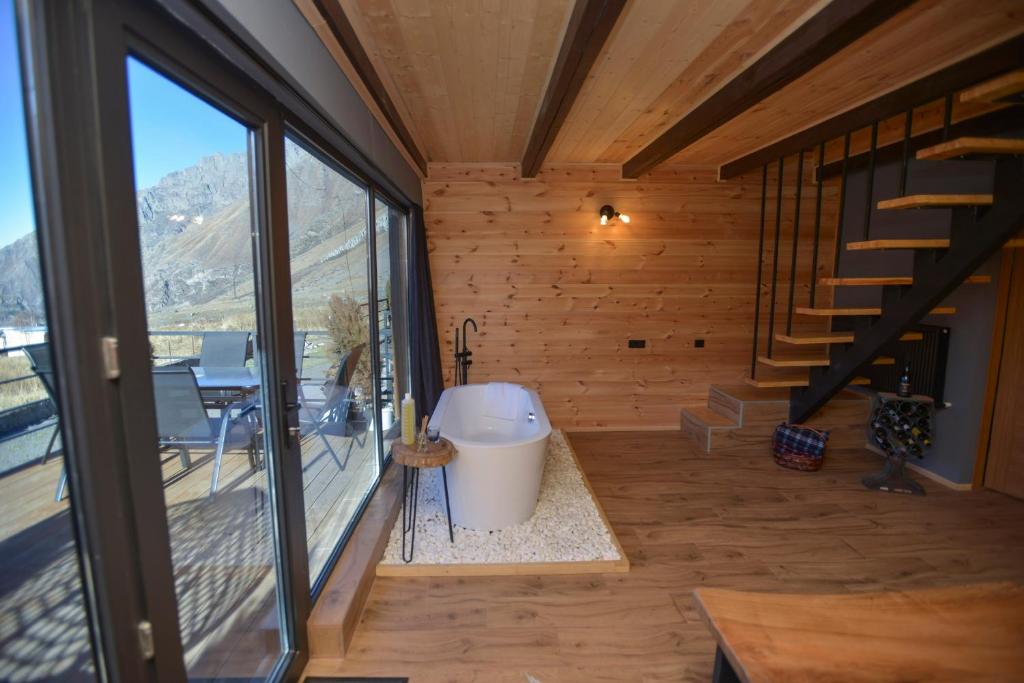 Balkón nebo terasa v ubytování Kazbegi Story