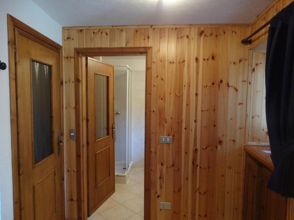 Casevacanza Val d'Ayas - Appartement Met één Slaapkamer Met Uitzicht Op De Bergen