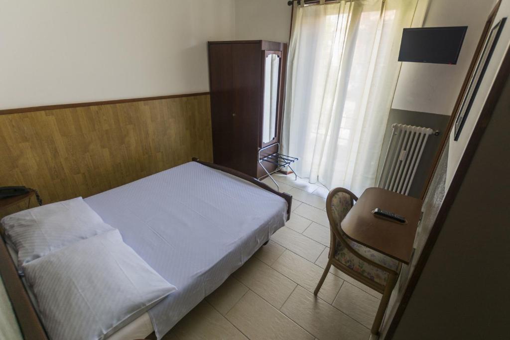 
Single Room with Balcony
