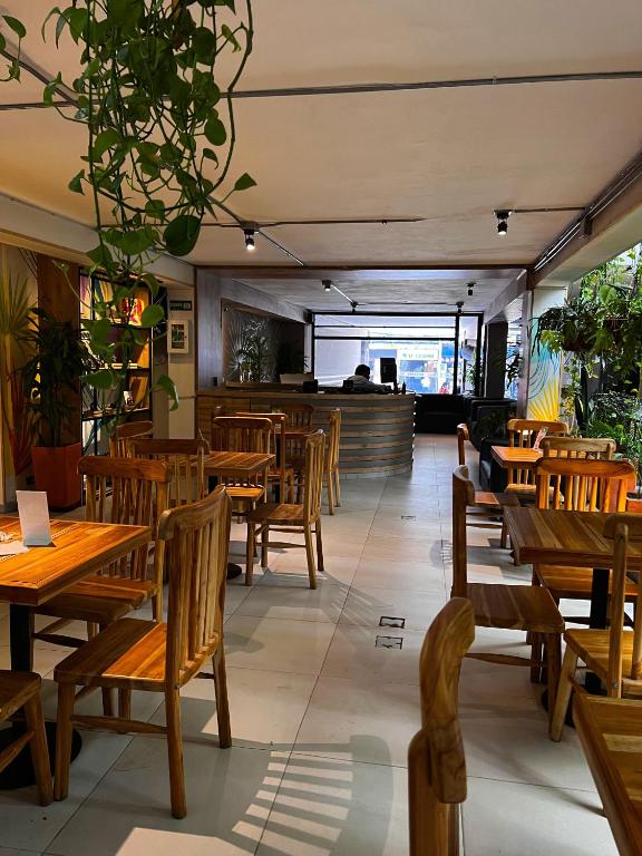 Restaurace v ubytování Green Hotel Natural Medellin
