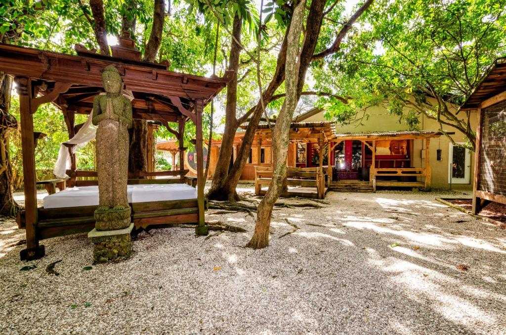 Zahrada ubytování Delightful Sukiya Tiny House! Japanese Garden in Homestead