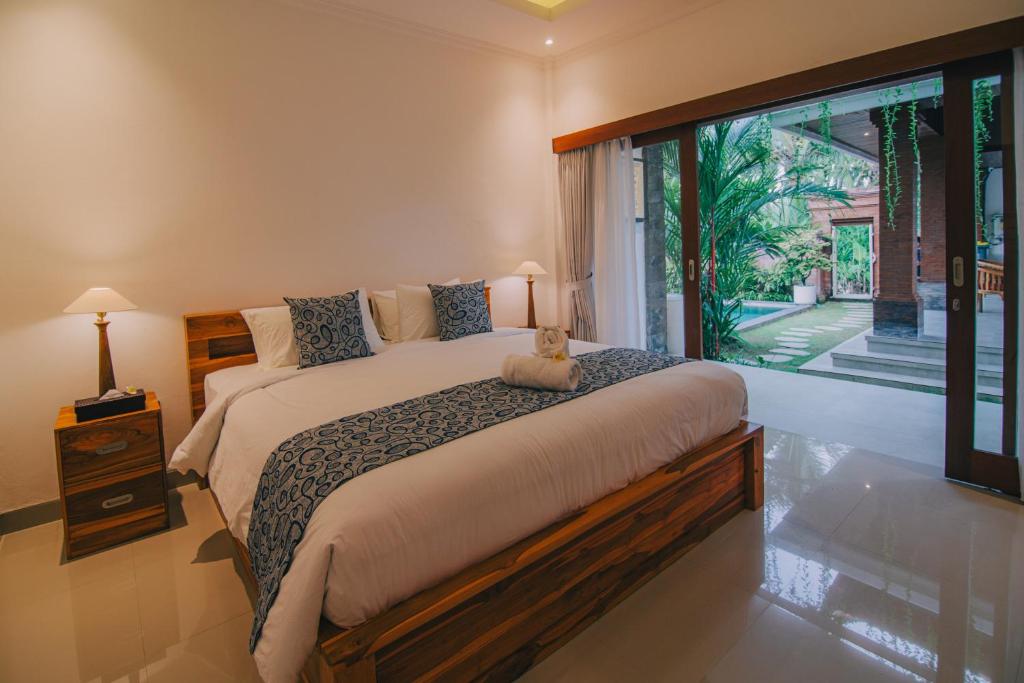 Cucukan Beach Guest House - Deluxe Pool Access
