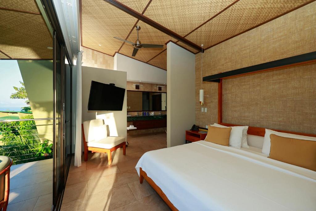 SIXTY THREE HOTEL