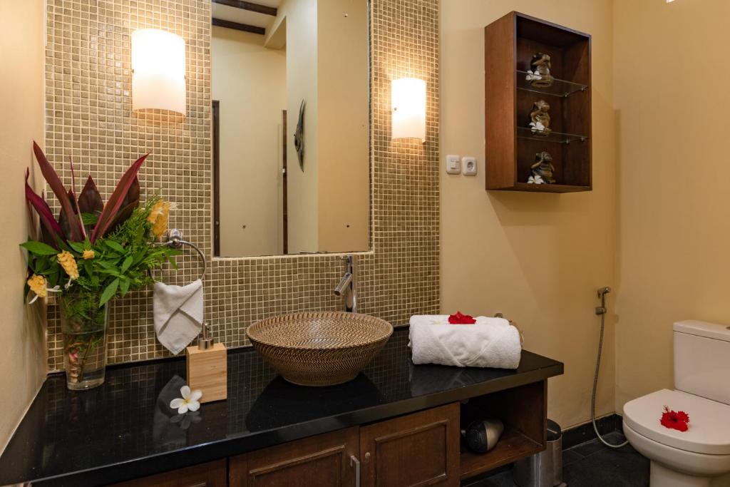 Vannituba majutusasutuses Alamanda Lovina Resort