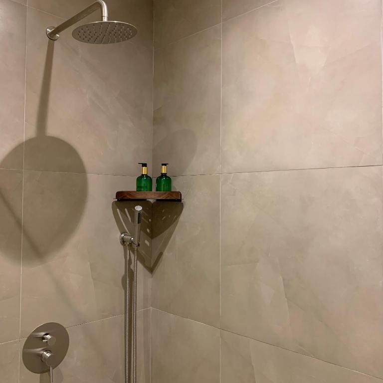 Koupelna v ubytování Bahandi Hotel