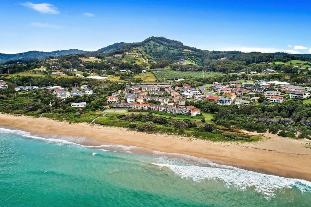 Billede fra billedgalleriet på Casa Tropicana in Aqua Luna Resort - 1 BedRoom Ocean Views Surfs up! i Sapphire Beach