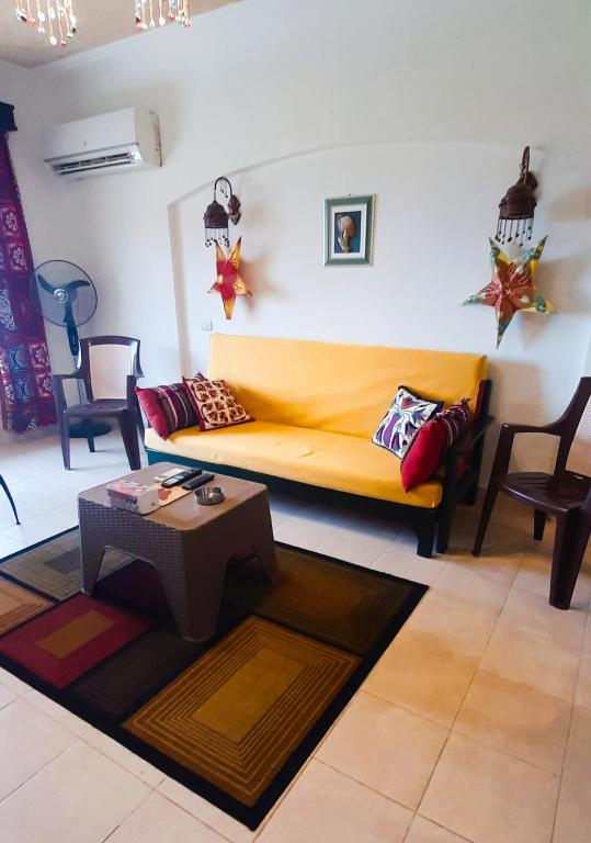 Posezení v ubytování La Hacienda ras sedr chalet