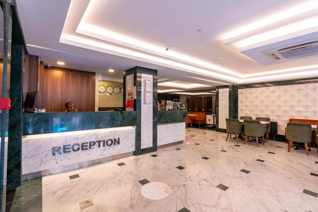 The lobby or reception area at Valens Hotel Downtown