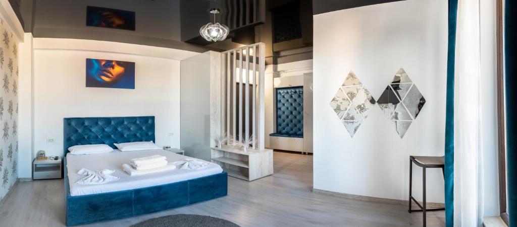 TAN Home - One-Bedroom Apartment
