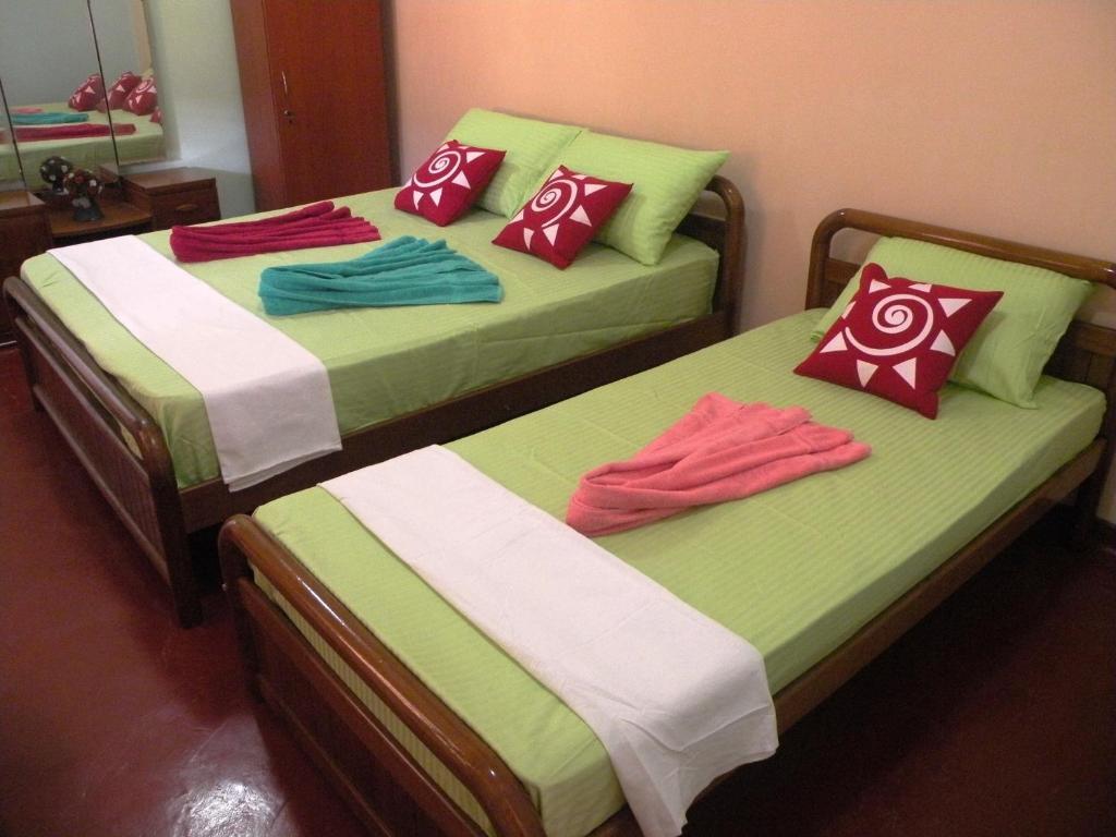 Henderson Airport Residence - 4