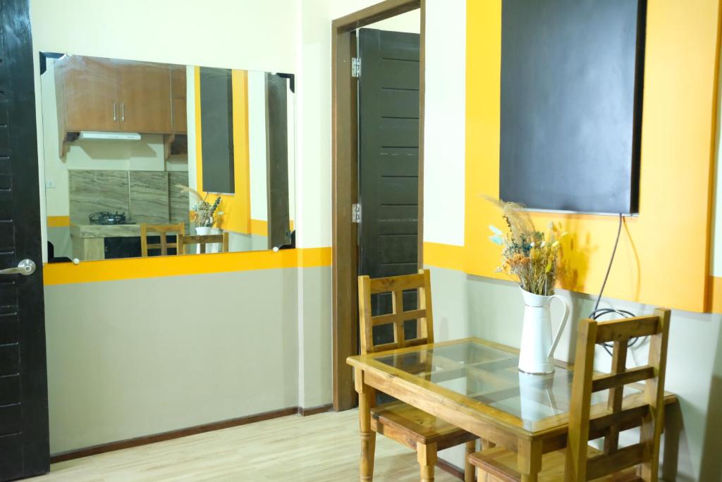 Kuchyň nebo kuchyňský kout v ubytování VIEDA HOTEL