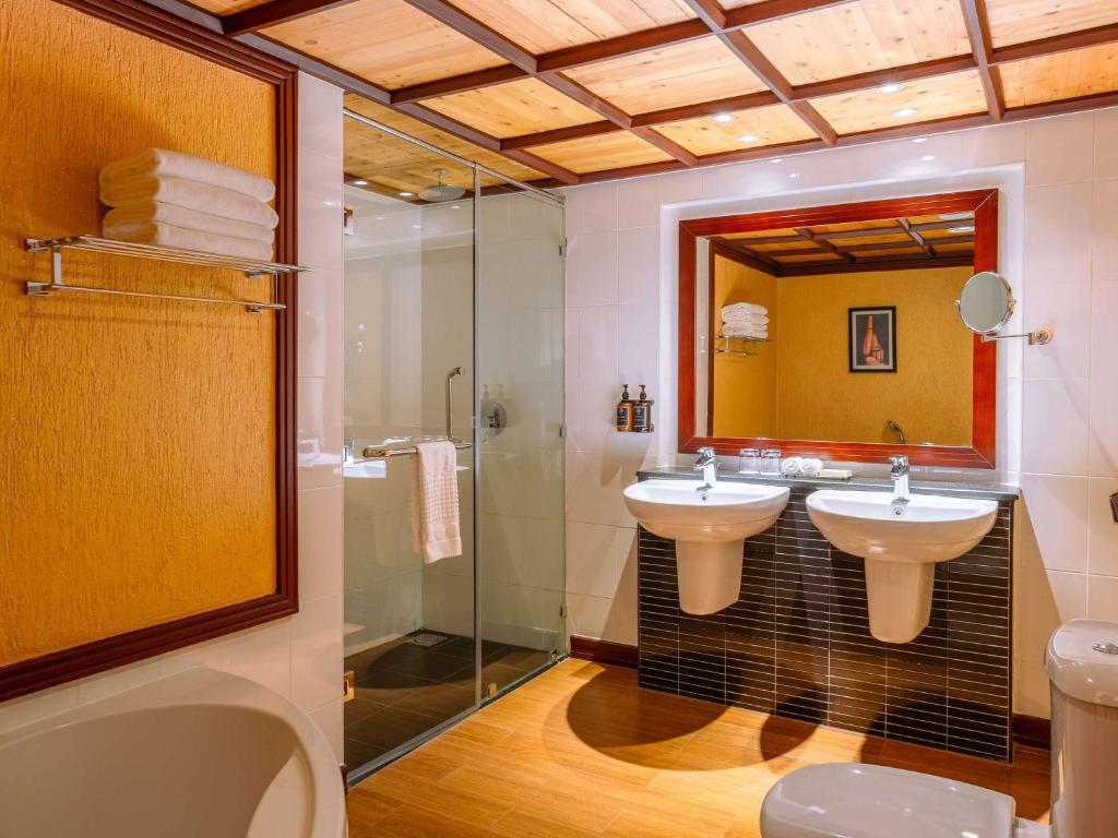 Koupelna v ubytování Mövenpick Hotel & Residences Nairobi