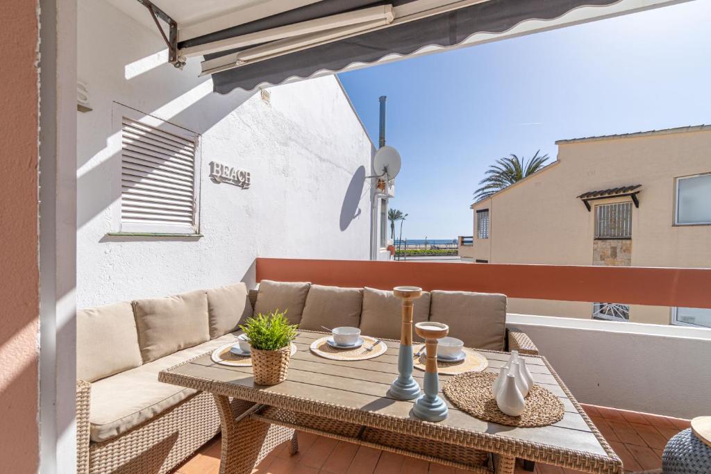Posedenie v ubytovaní 1012 Apartamento cerca de la playa by homeselectspain