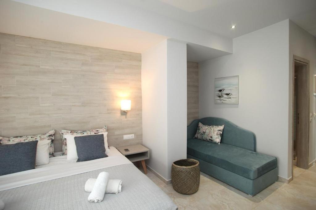 Posezení v ubytování EL MARE ROOMS