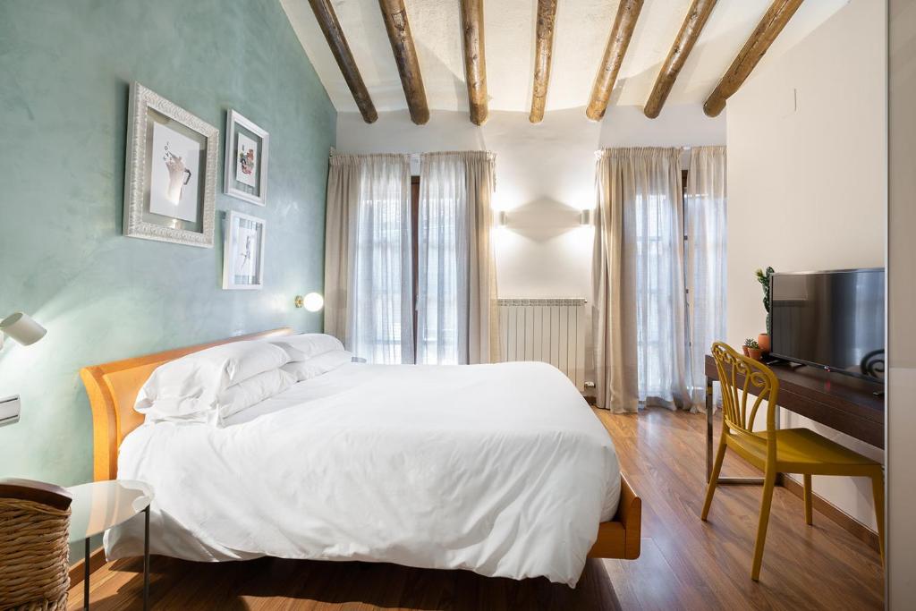 Hostal Pichorradicas - Housity