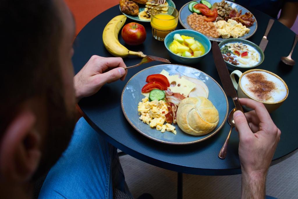 B&B HOTEL Brussels Centre Louise - Resim 34