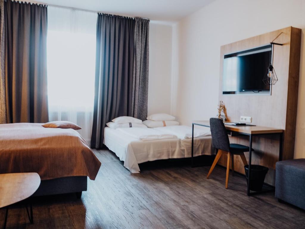 Levy's Rooms & Breakfast - 17