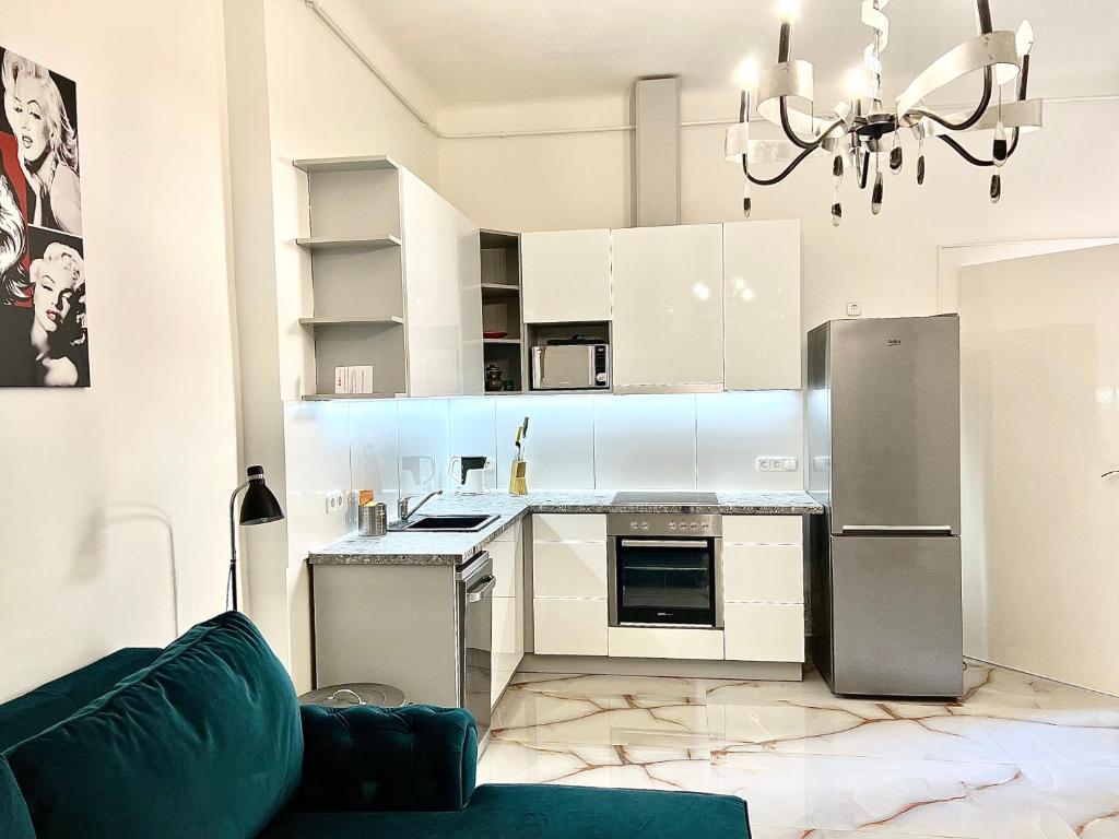 L8 Apartman 1096 Budapest, 8 Lenhossék utca kép - 1