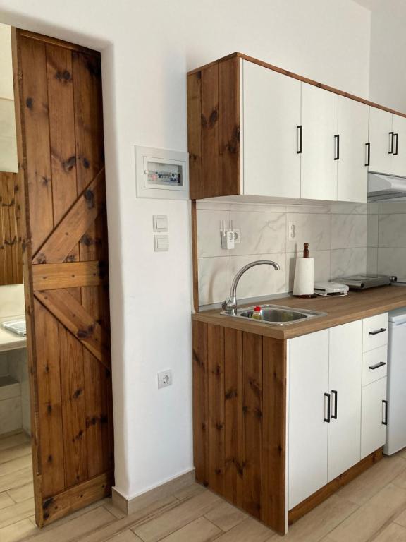 Kuchyň nebo kuchyňský kout v ubytování Soultana’s house