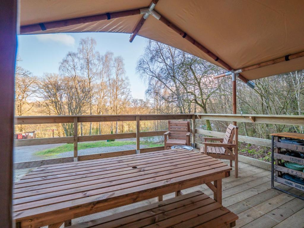 Balkón nebo terasa v ubytování Cobleland Campsite