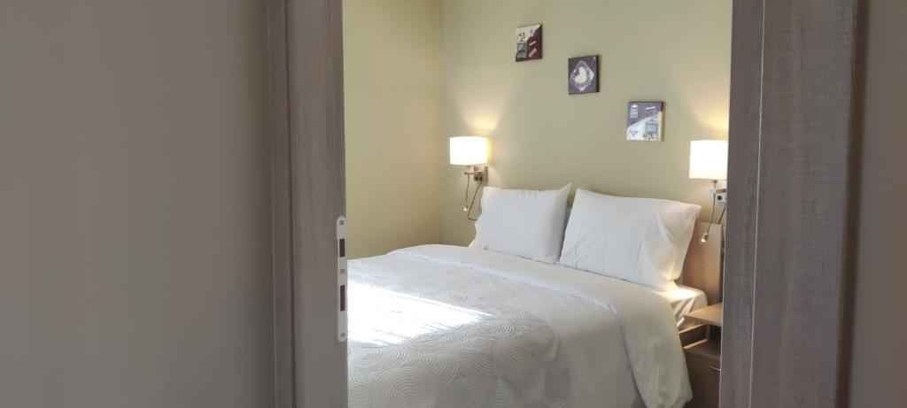 Aristo Central Apartments - 8